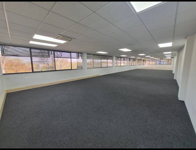 297M² OFFICE TO LET IN WOODMEAD